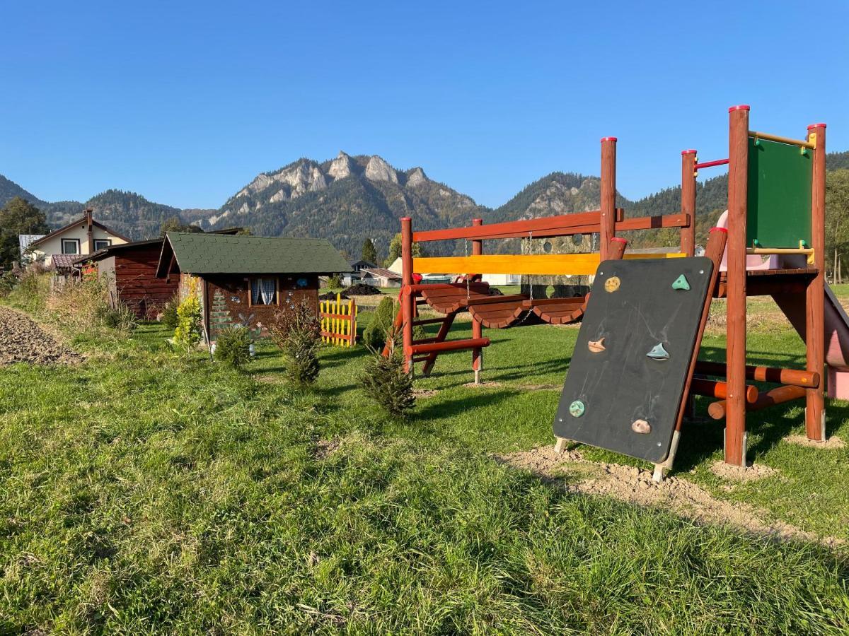 Penzion Pod Troma Korunami Cerveny Klastor Exterior photo